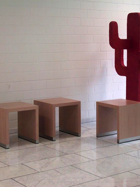 ANDANTE als Hockerbank