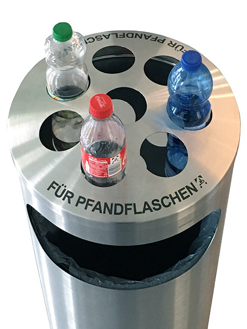 bombierte Aufsatz mit Einsatz zur Aufnahme von 8 FLaschen