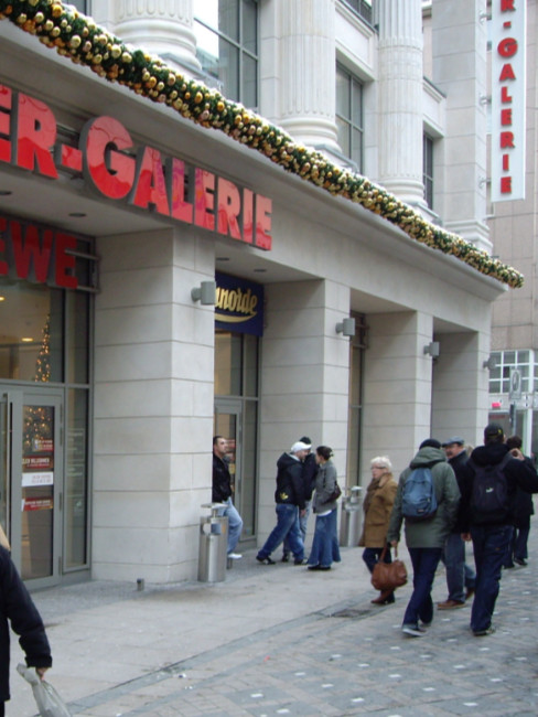 SN-141 Standascher und Abfallbehälter mit Regendach