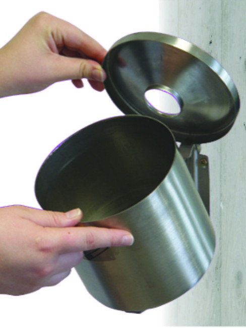 Entleerung über Kippscharniere