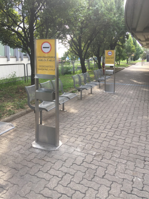 SN-250 Raucherstation, verdübelt