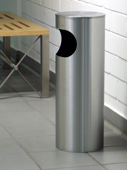 SN-100 Abfallbehälter mit flacher Haube