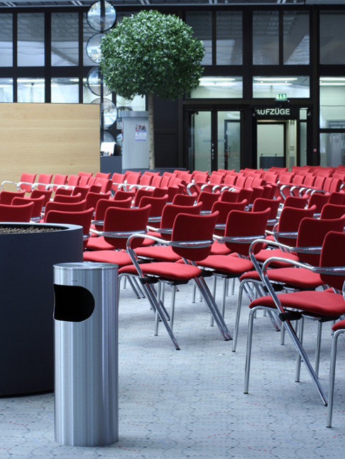 SN-100 Abfallbehälter mit flacher Haube