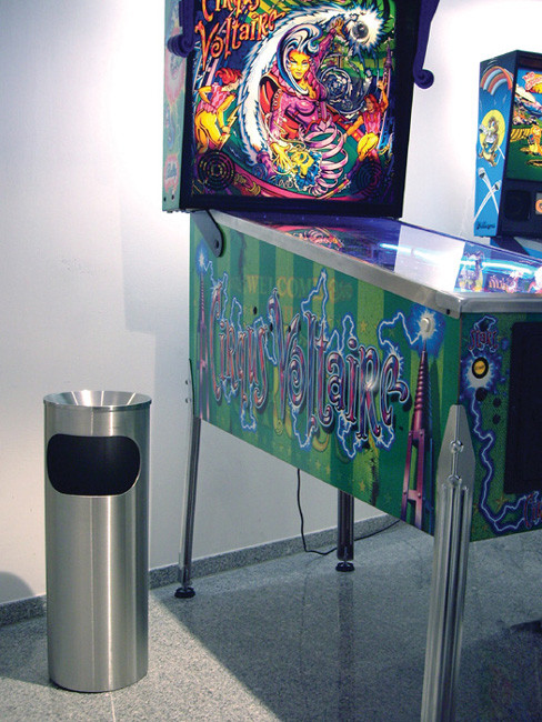 SN-105 Standascher und Abfallbehälter mit Sandaschale