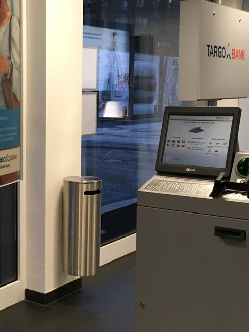 SN-108 Sicherheitsabfallbehälter im Bankbereich mit Wandhalter