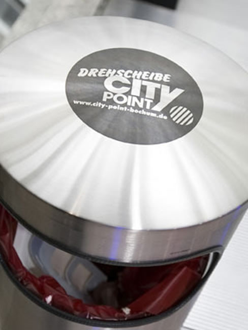 Ätzdruck auf gewölbtem Deckel