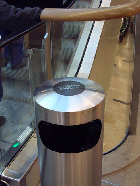 Ätzdruck auf gewölbtem Deckel