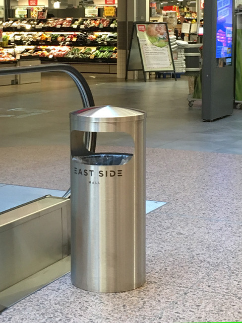 Ätzdruck auf zylindrischem Körper